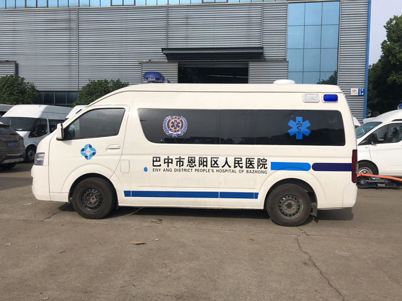 福田G9運(yùn)輸型救護(hù)車